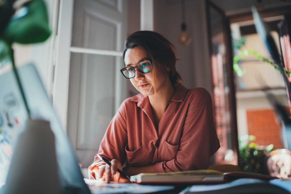Email Footer: 4 Essential Elements
