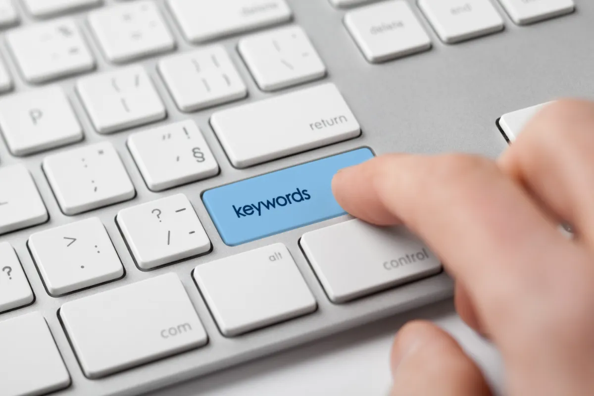 Blue "keywords" button on keyboard
